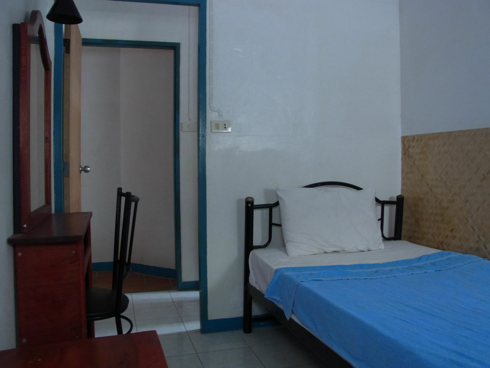 Niku Guesthouse Patong Exterior photo