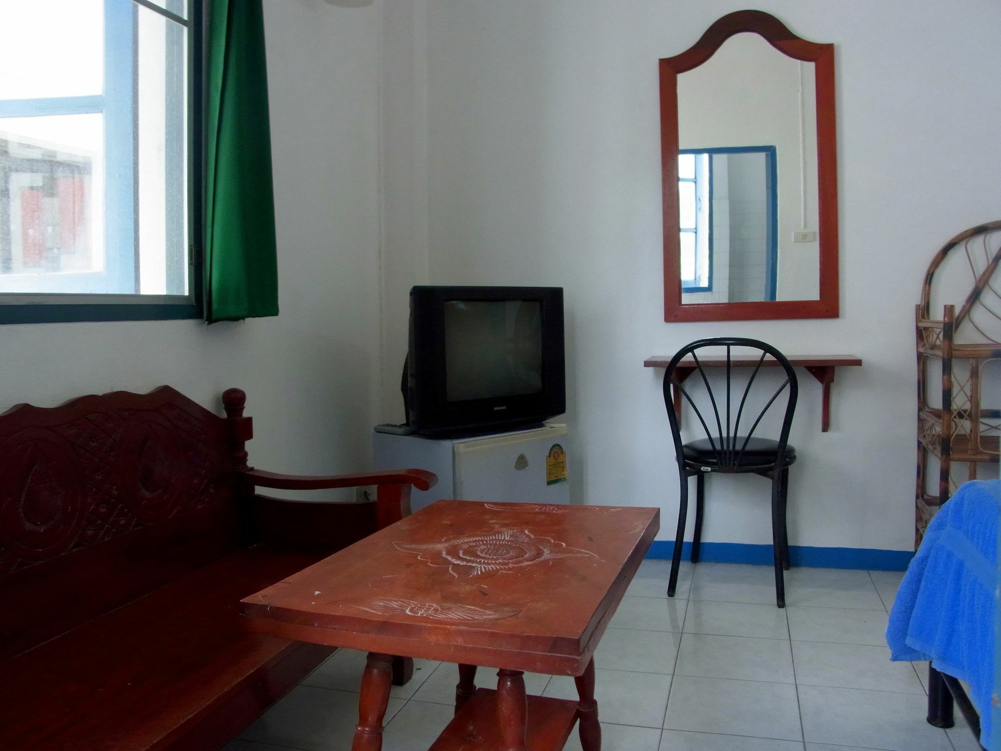 Niku Guesthouse Patong Exterior photo