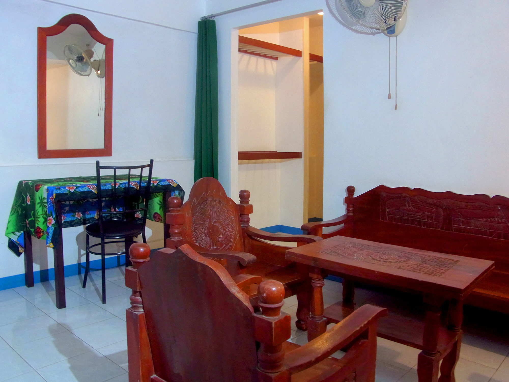 Niku Guesthouse Patong Exterior photo